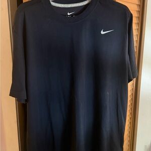 Nike Men's Dark Blue Short Sleeve Tee